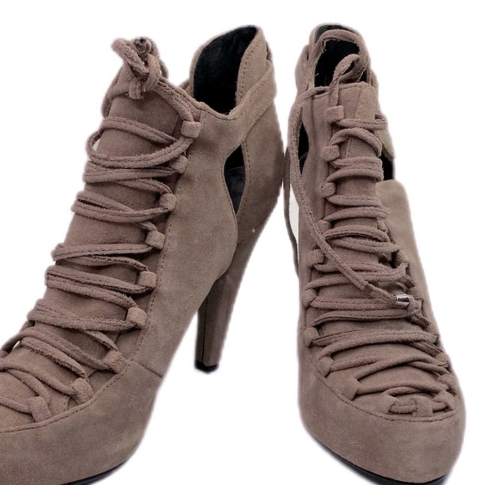 Vintage 90s EUC 8.5 Colin Stuart Taupe Suede Heels “Shooties” LOVE